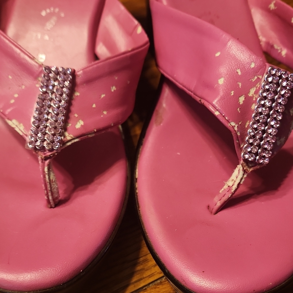 🆓️w/Purchase~Italian Shoemakers Pink Rhinestone Sandals S5 - Picture 4 of 9